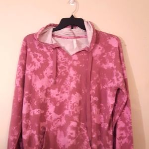 Women's top tie dye comfortable fashionable .